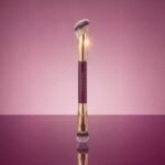 Reena glam glow brush - highlight brush